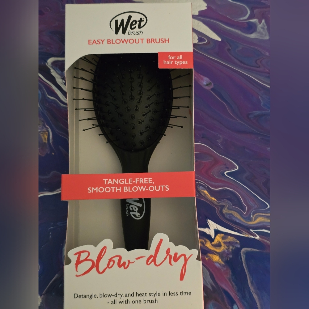 WET Easy Blowout Brush